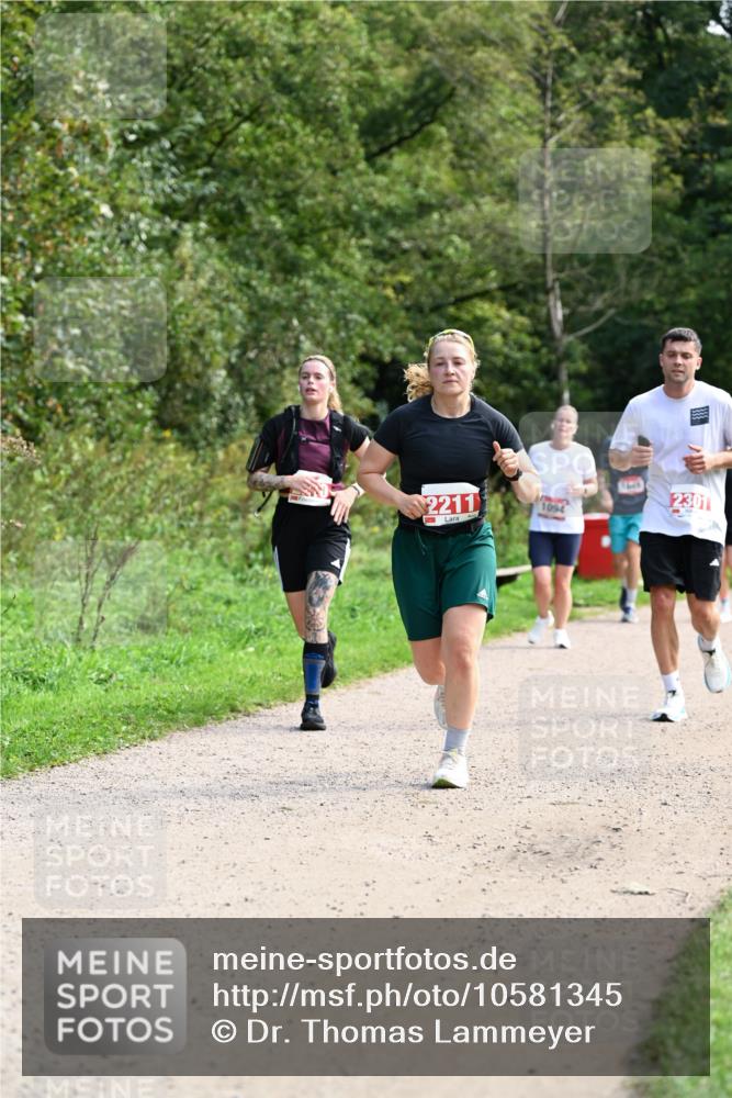 27.09.2026 - 35. Volkslauf durch das schöne Alstertal Dr. Thomas Lammeyer http://msf.ph/oto/10581345 27.09.2026 12:25:11 Laufen 2211, 2301, 1094 meine-sportfotos.de