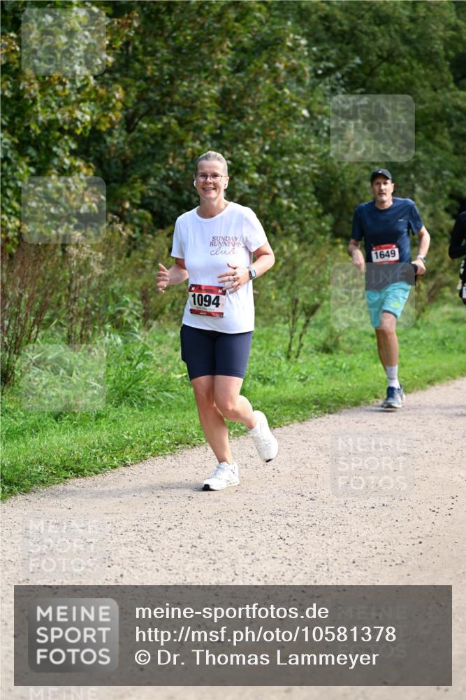 27.09.2026 - 35. Volkslauf durch das schöne Alstertal Dr. Thomas Lammeyer http://msf.ph/oto/10581378 27.09.2026 12:25:15 Laufen 1094, 1649 meine-sportfotos.de