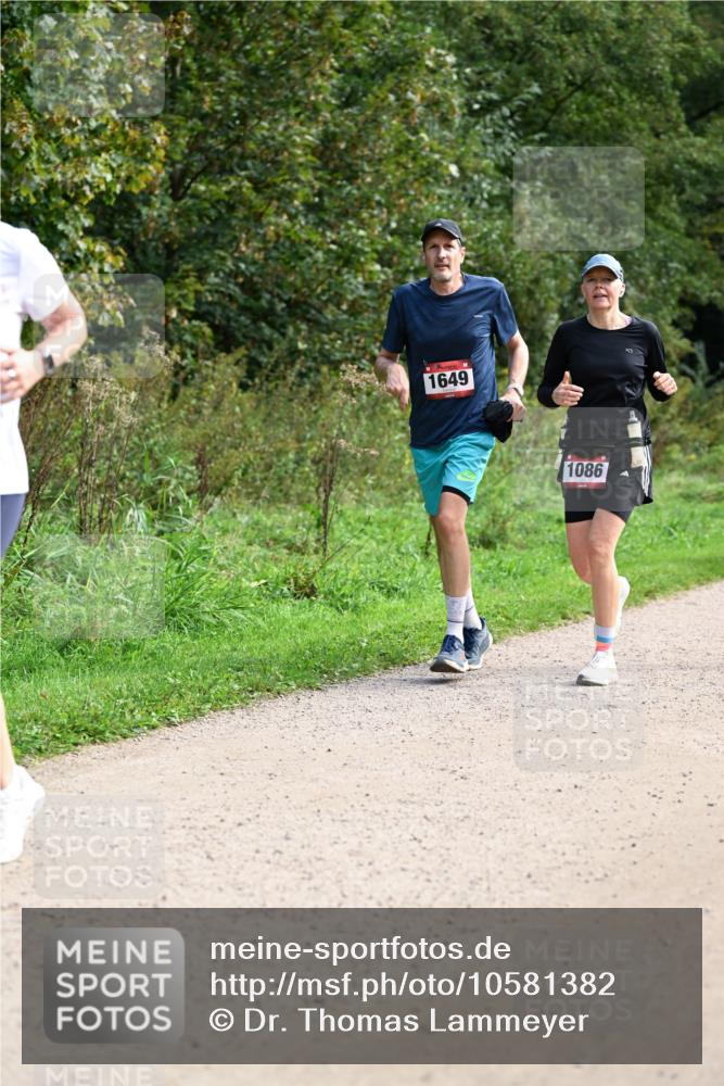 27.09.2026 - 35. Volkslauf durch das schöne Alstertal Dr. Thomas Lammeyer http://msf.ph/oto/10581382 27.09.2026 12:25:16 Laufen 1649, 1086 meine-sportfotos.de