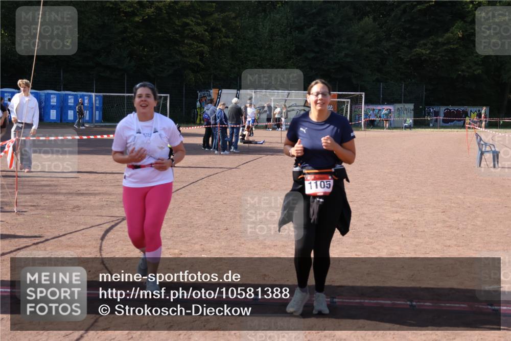 27.09.2026 - 35. Volkslauf durch das schöne Alstertal Strokosch-Dieckow http://msf.ph/oto/10581388 27.09.2026 13:00:12 Ziel 1105, 1155 meine-sportfotos.de