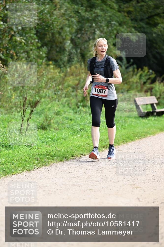 27.09.2026 - 35. Volkslauf durch das schöne Alstertal Dr. Thomas Lammeyer http://msf.ph/oto/10581417 27.09.2026 12:25:24 Laufen 1087 meine-sportfotos.de