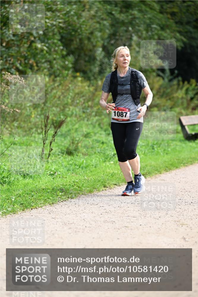 27.09.2026 - 35. Volkslauf durch das schöne Alstertal Dr. Thomas Lammeyer http://msf.ph/oto/10581420 27.09.2026 12:25:24 Laufen 1087 meine-sportfotos.de