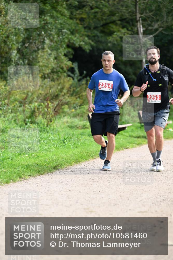27.09.2026 - 35. Volkslauf durch das schöne Alstertal Dr. Thomas Lammeyer http://msf.ph/oto/10581460 27.09.2026 12:25:34 Laufen 2254, 2253 meine-sportfotos.de