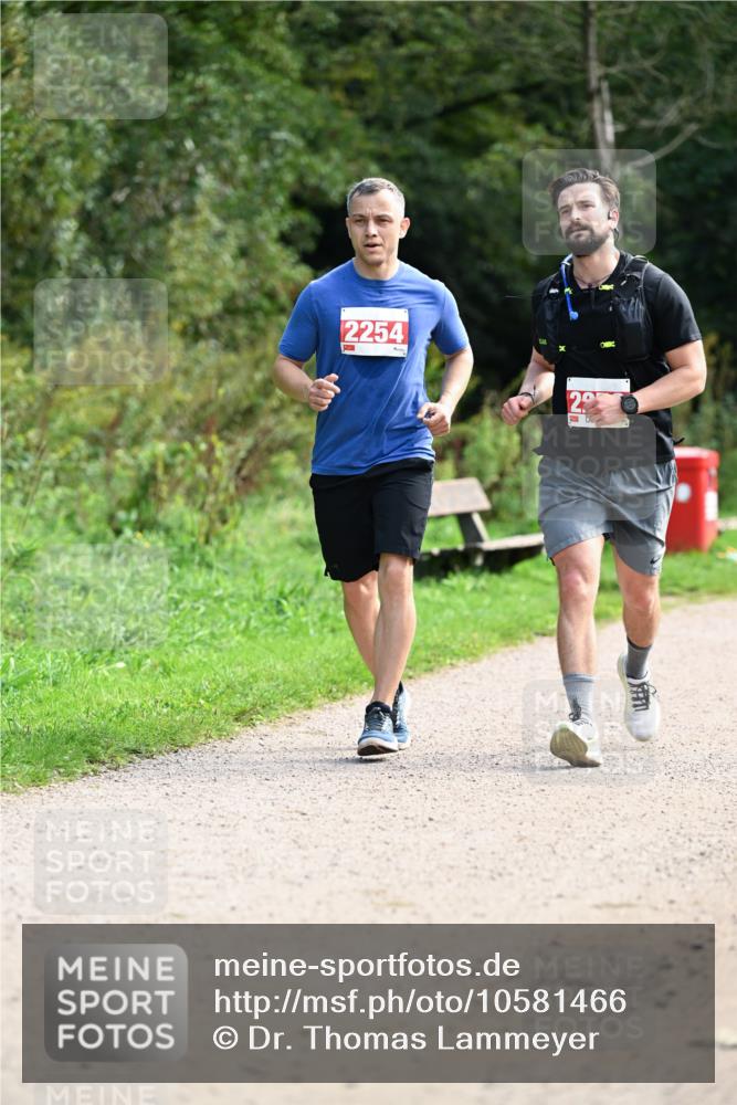 27.09.2026 - 35. Volkslauf durch das schöne Alstertal Dr. Thomas Lammeyer http://msf.ph/oto/10581466 27.09.2026 12:25:35 Laufen 2254, 22 meine-sportfotos.de