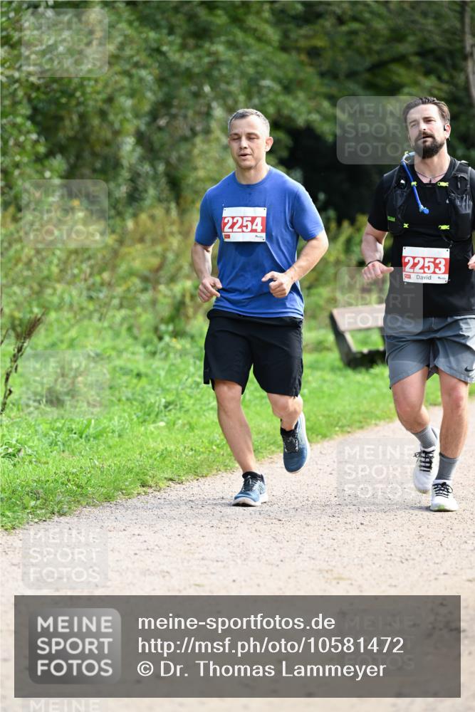 27.09.2026 - 35. Volkslauf durch das schöne Alstertal Dr. Thomas Lammeyer http://msf.ph/oto/10581472 27.09.2026 12:25:35 Laufen 2254, 2253 meine-sportfotos.de