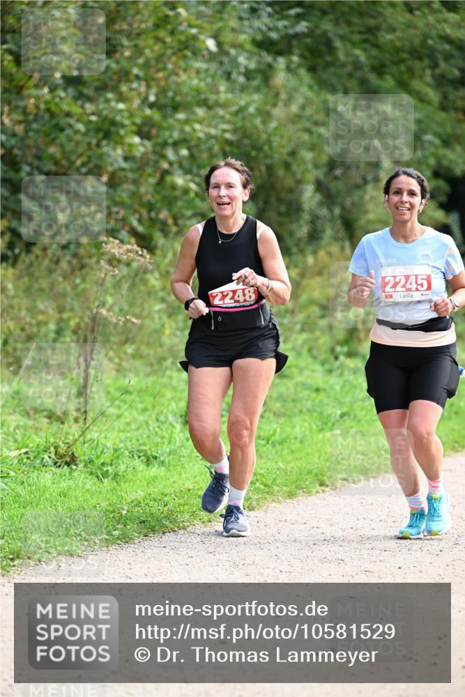 27.09.2026 - 35. Volkslauf durch das schöne Alstertal Dr. Thomas Lammeyer http://msf.ph/oto/10581529 27.09.2026 12:25:58 Laufen 2248, 2245 meine-sportfotos.de
