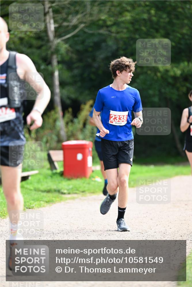 27.09.2026 - 35. Volkslauf durch das schöne Alstertal Dr. Thomas Lammeyer http://msf.ph/oto/10581549 27.09.2026 12:26:27 Laufen 2338 meine-sportfotos.de