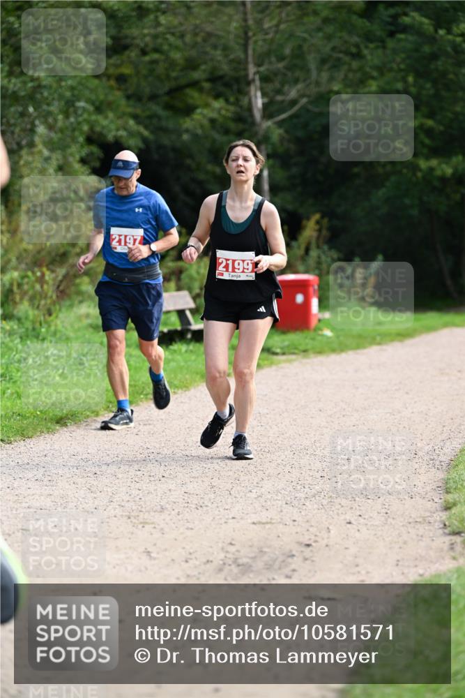 27.09.2026 - 35. Volkslauf durch das schöne Alstertal Dr. Thomas Lammeyer http://msf.ph/oto/10581571 27.09.2026 12:26:31 Laufen 2197, 2199 meine-sportfotos.de