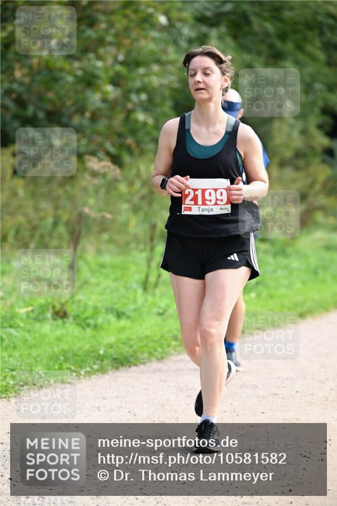 27.09.2026 - 35. Volkslauf durch das schöne Alstertal Dr. Thomas Lammeyer http://msf.ph/oto/10581582 27.09.2026 12:26:33 Laufen 2199 meine-sportfotos.de