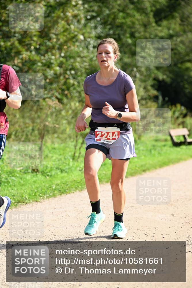 27.09.2026 - 35. Volkslauf durch das schöne Alstertal Dr. Thomas Lammeyer http://msf.ph/oto/10581661 27.09.2026 12:27:29 Laufen 2244 meine-sportfotos.de