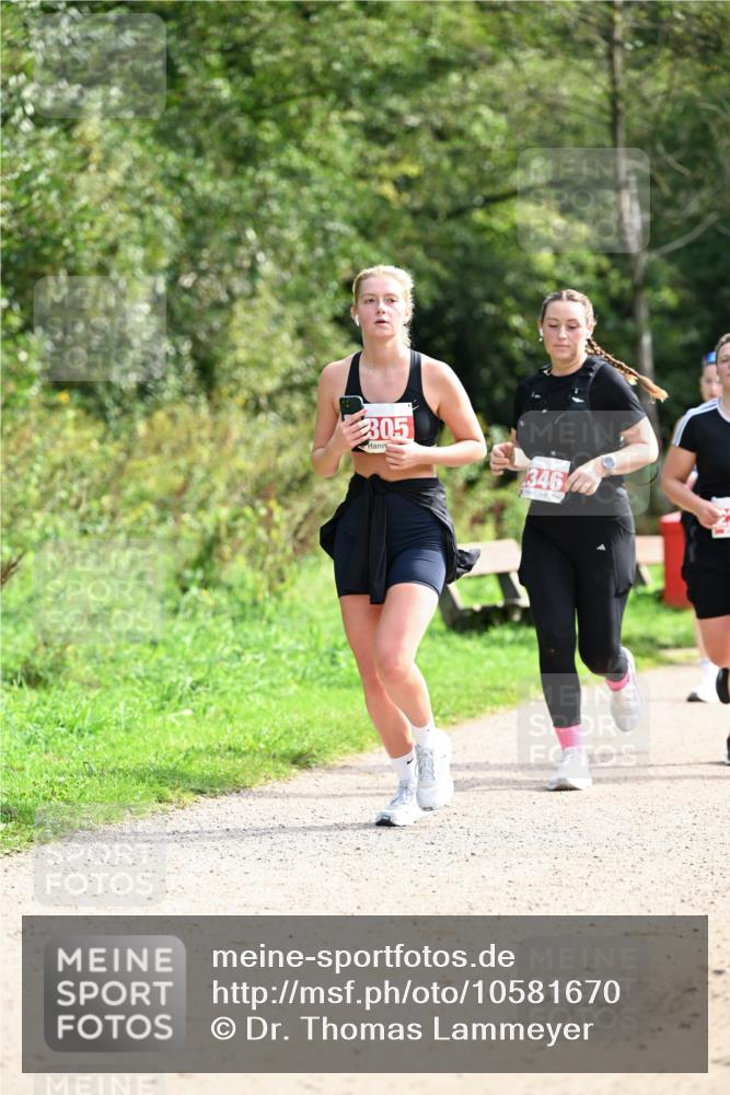 27.09.2026 - 35. Volkslauf durch das schöne Alstertal Dr. Thomas Lammeyer http://msf.ph/oto/10581670 27.09.2026 12:27:48 Laufen 305, 346 meine-sportfotos.de