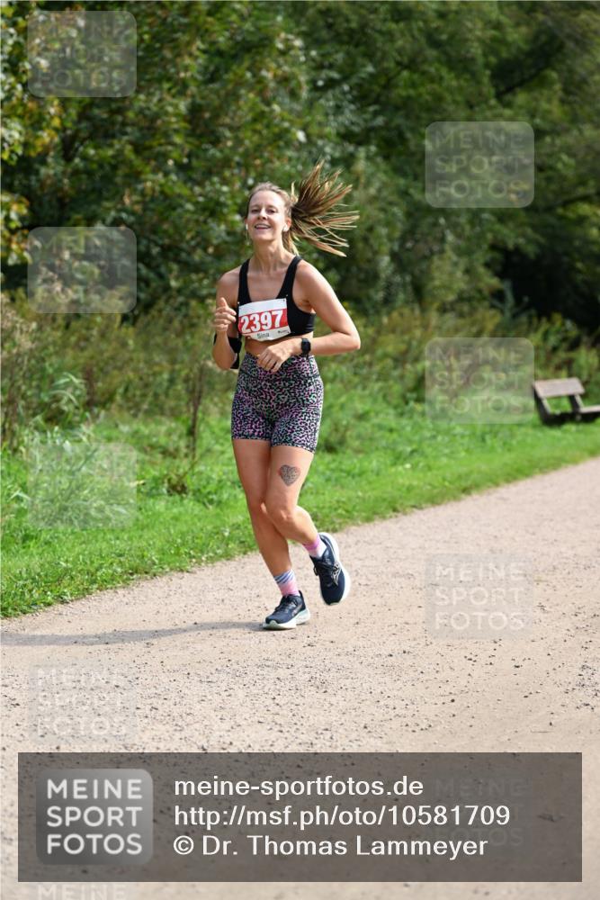 27.09.2026 - 35. Volkslauf durch das schöne Alstertal Dr. Thomas Lammeyer http://msf.ph/oto/10581709 27.09.2026 12:27:55 Laufen 2397 meine-sportfotos.de