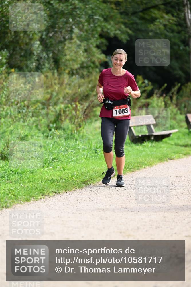 27.09.2026 - 35. Volkslauf durch das schöne Alstertal Dr. Thomas Lammeyer http://msf.ph/oto/10581717 27.09.2026 12:28:06 Laufen 1063 meine-sportfotos.de