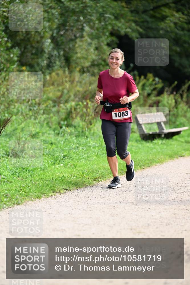 27.09.2026 - 35. Volkslauf durch das schöne Alstertal Dr. Thomas Lammeyer http://msf.ph/oto/10581719 27.09.2026 12:28:06 Laufen 1063 meine-sportfotos.de