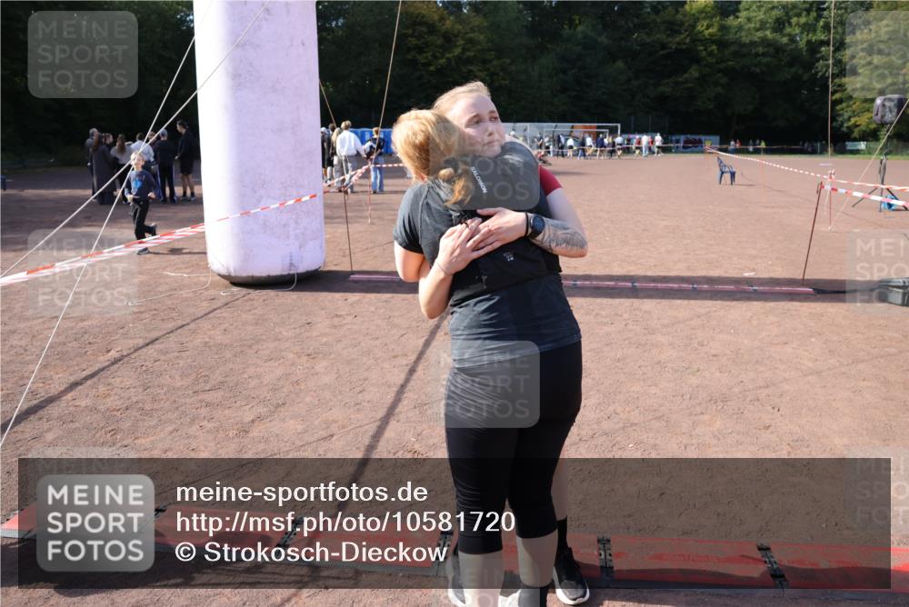 27.09.2026 - 35. Volkslauf durch das schöne Alstertal Strokosch-Dieckow http://msf.ph/oto/10581720 27.09.2026 13:02:36 Ziel  meine-sportfotos.de