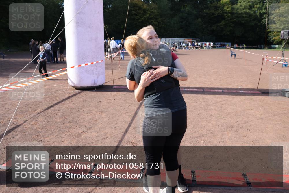27.09.2026 - 35. Volkslauf durch das schöne Alstertal Strokosch-Dieckow http://msf.ph/oto/10581731 27.09.2026 13:02:36 Ziel  meine-sportfotos.de