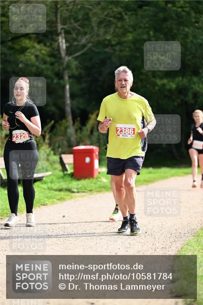 27.09.2026 - 35. Volkslauf durch das schöne Alstertal Dr. Thomas Lammeyer http://msf.ph/oto/10581784 27.09.2026 12:28:41 Laufen 2329, 2386 meine-sportfotos.de