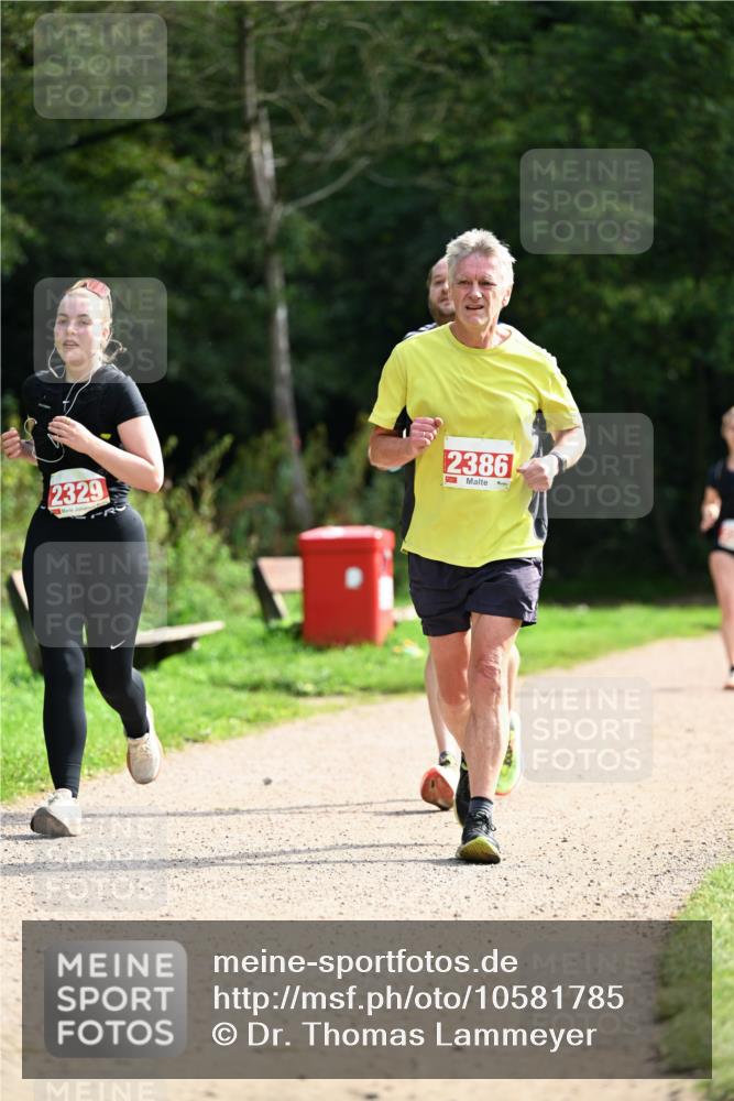 27.09.2026 - 35. Volkslauf durch das schöne Alstertal Dr. Thomas Lammeyer http://msf.ph/oto/10581785 27.09.2026 12:28:41 Laufen 2329, 2386 meine-sportfotos.de