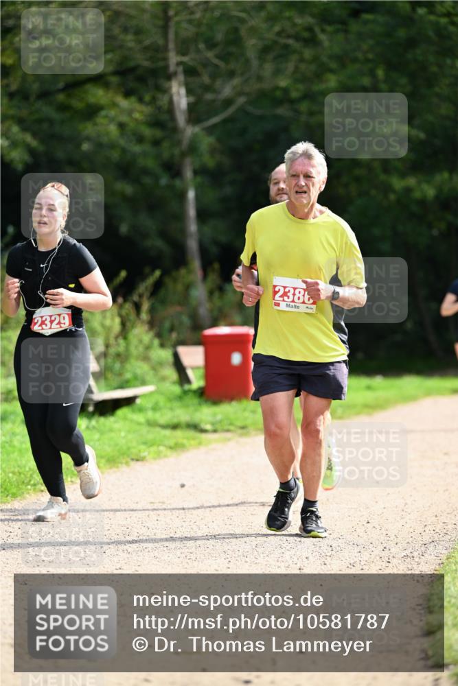 27.09.2026 - 35. Volkslauf durch das schöne Alstertal Dr. Thomas Lammeyer http://msf.ph/oto/10581787 27.09.2026 12:28:41 Laufen 2329, 2386 meine-sportfotos.de