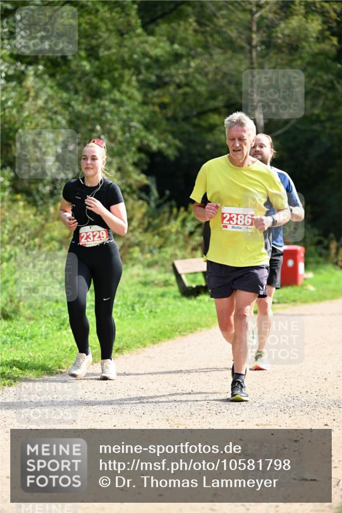 27.09.2026 - 35. Volkslauf durch das schöne Alstertal Dr. Thomas Lammeyer http://msf.ph/oto/10581798 27.09.2026 12:28:42 Laufen 2329, 2386 meine-sportfotos.de