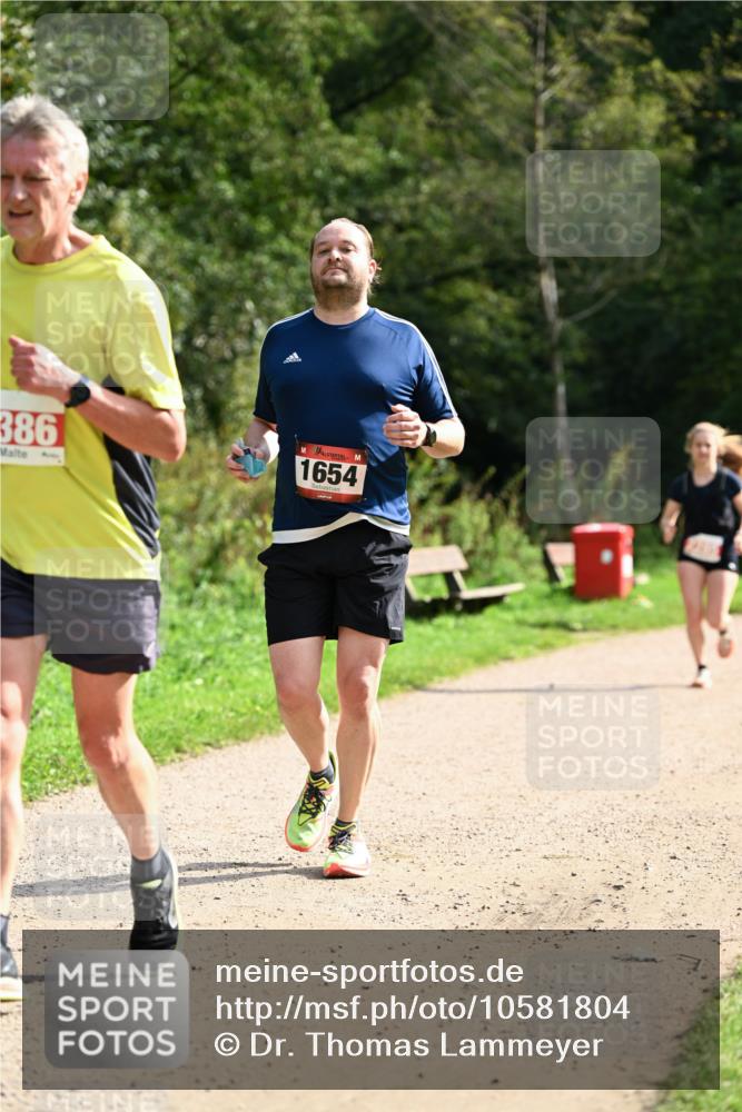 27.09.2026 - 35. Volkslauf durch das schöne Alstertal Dr. Thomas Lammeyer http://msf.ph/oto/10581804 27.09.2026 12:28:44 Laufen 386, 1654 meine-sportfotos.de
