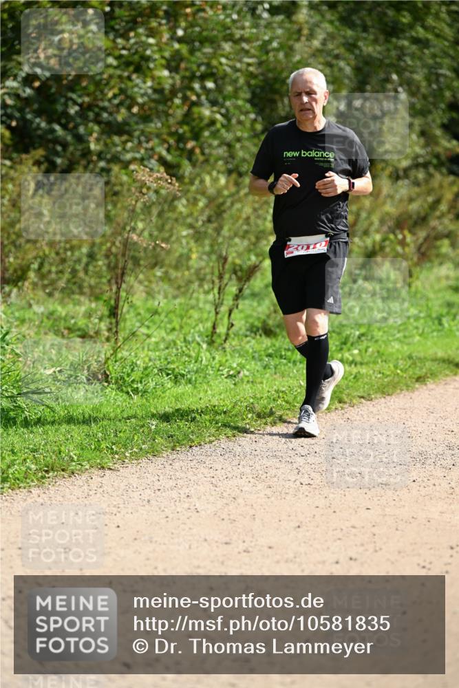 27.09.2026 - 35. Volkslauf durch das schöne Alstertal Dr. Thomas Lammeyer http://msf.ph/oto/10581835 27.09.2026 12:28:52 Laufen 2010 meine-sportfotos.de