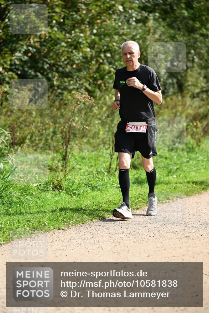 27.09.2026 - 35. Volkslauf durch das schöne Alstertal Dr. Thomas Lammeyer http://msf.ph/oto/10581838 27.09.2026 12:28:52 Laufen 2010 meine-sportfotos.de