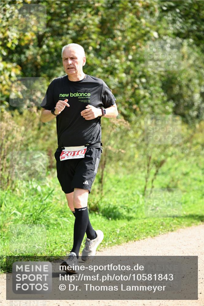 27.09.2026 - 35. Volkslauf durch das schöne Alstertal Dr. Thomas Lammeyer http://msf.ph/oto/10581843 27.09.2026 12:28:53 Laufen 2010 meine-sportfotos.de