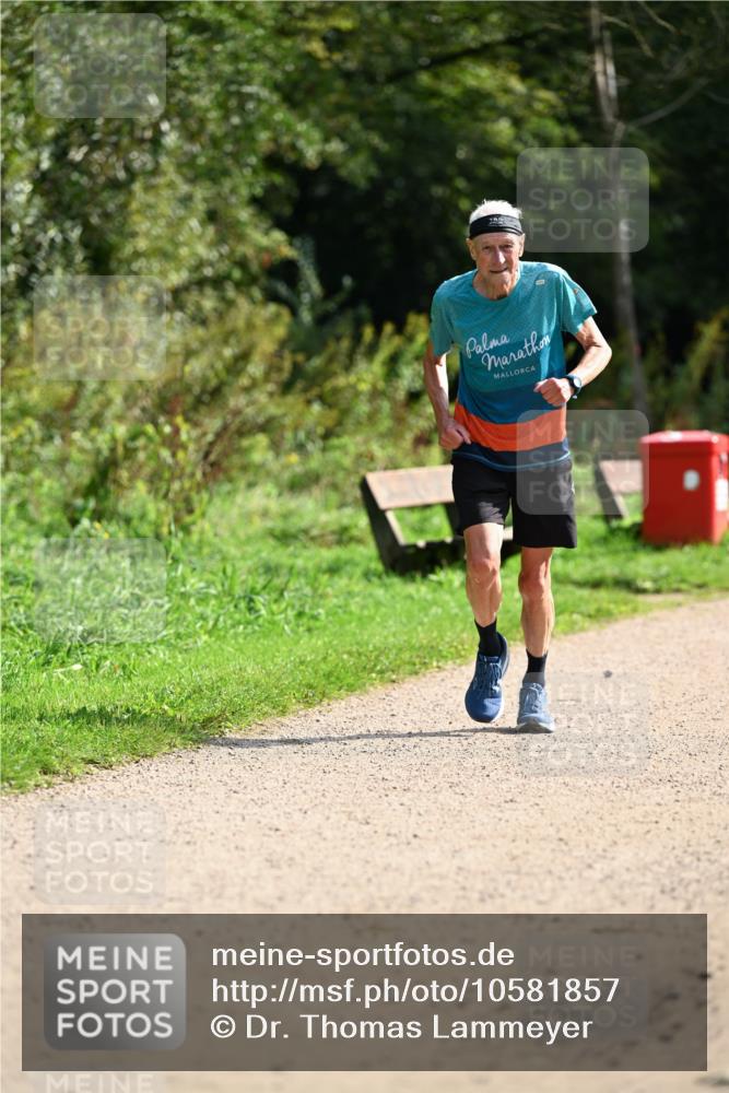 27.09.2026 - 35. Volkslauf durch das schöne Alstertal Dr. Thomas Lammeyer http://msf.ph/oto/10581857 27.09.2026 12:29:02 Laufen  meine-sportfotos.de