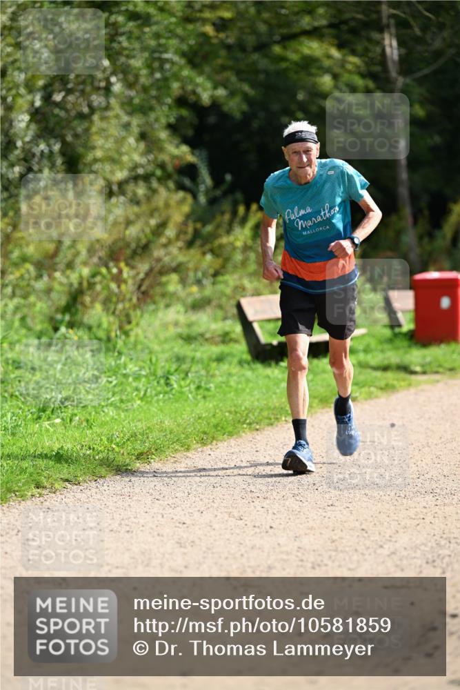 27.09.2026 - 35. Volkslauf durch das schöne Alstertal Dr. Thomas Lammeyer http://msf.ph/oto/10581859 27.09.2026 12:29:02 Laufen  meine-sportfotos.de