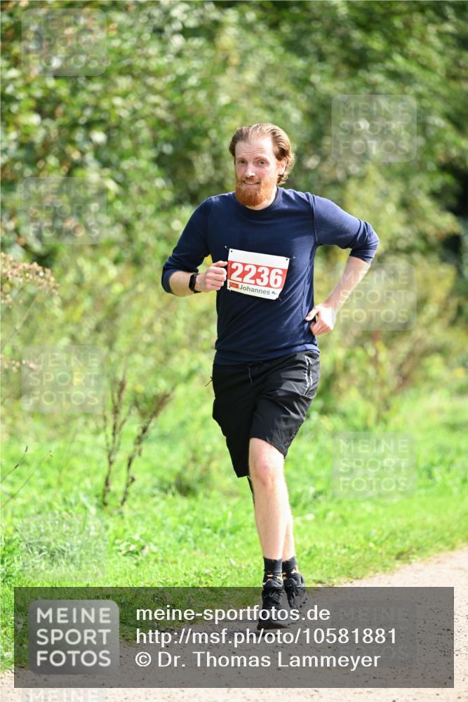 27.09.2026 - 35. Volkslauf durch das schöne Alstertal Dr. Thomas Lammeyer http://msf.ph/oto/10581881 27.09.2026 12:29:17 Laufen 2236 meine-sportfotos.de