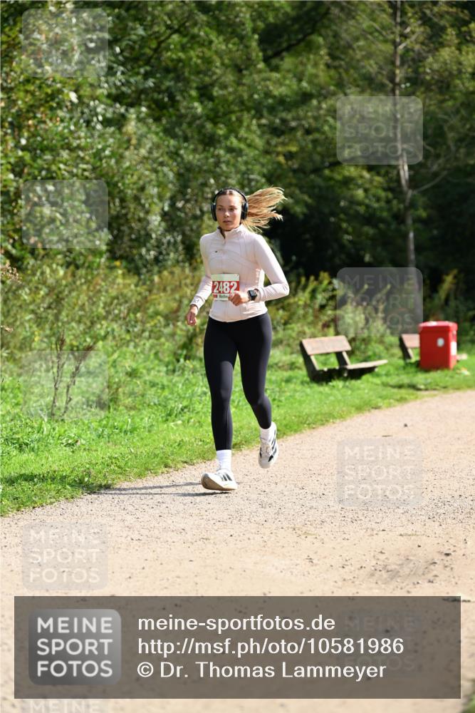 27.09.2026 - 35. Volkslauf durch das schöne Alstertal Dr. Thomas Lammeyer http://msf.ph/oto/10581986 27.09.2026 12:30:20 Laufen 2482 meine-sportfotos.de