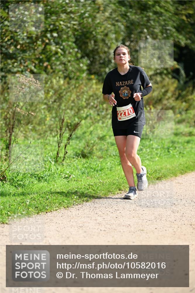 27.09.2026 - 35. Volkslauf durch das schöne Alstertal Dr. Thomas Lammeyer http://msf.ph/oto/10582016 27.09.2026 12:30:41 Laufen 2270 meine-sportfotos.de
