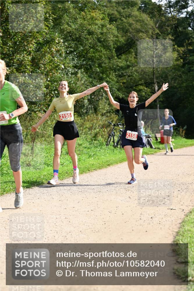 27.09.2026 - 35. Volkslauf durch das schöne Alstertal Dr. Thomas Lammeyer http://msf.ph/oto/10582040 27.09.2026 12:31:31 Laufen 2155, 2158 meine-sportfotos.de