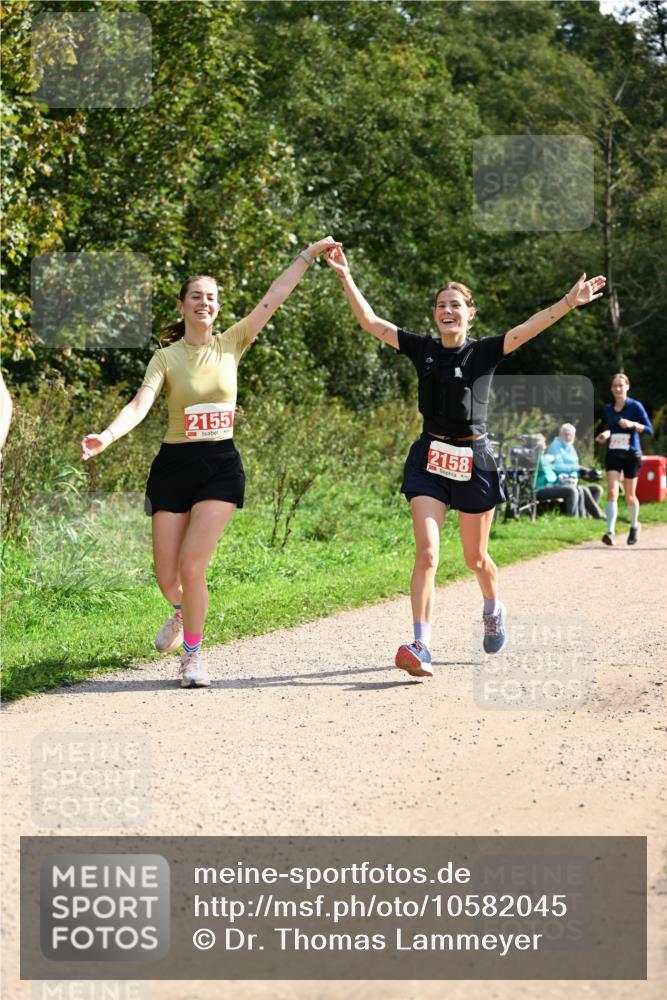 27.09.2026 - 35. Volkslauf durch das schöne Alstertal Dr. Thomas Lammeyer http://msf.ph/oto/10582045 27.09.2026 12:31:32 Laufen 2155, 2158 meine-sportfotos.de