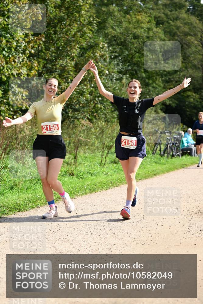 27.09.2026 - 35. Volkslauf durch das schöne Alstertal Dr. Thomas Lammeyer http://msf.ph/oto/10582049 27.09.2026 12:31:32 Laufen 2155, 2158 meine-sportfotos.de