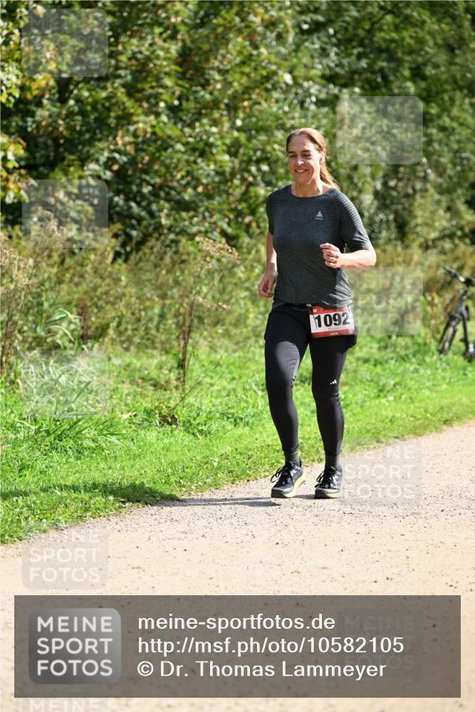 27.09.2026 - 35. Volkslauf durch das schöne Alstertal Dr. Thomas Lammeyer http://msf.ph/oto/10582105 27.09.2026 12:32:27 Laufen 1092 meine-sportfotos.de