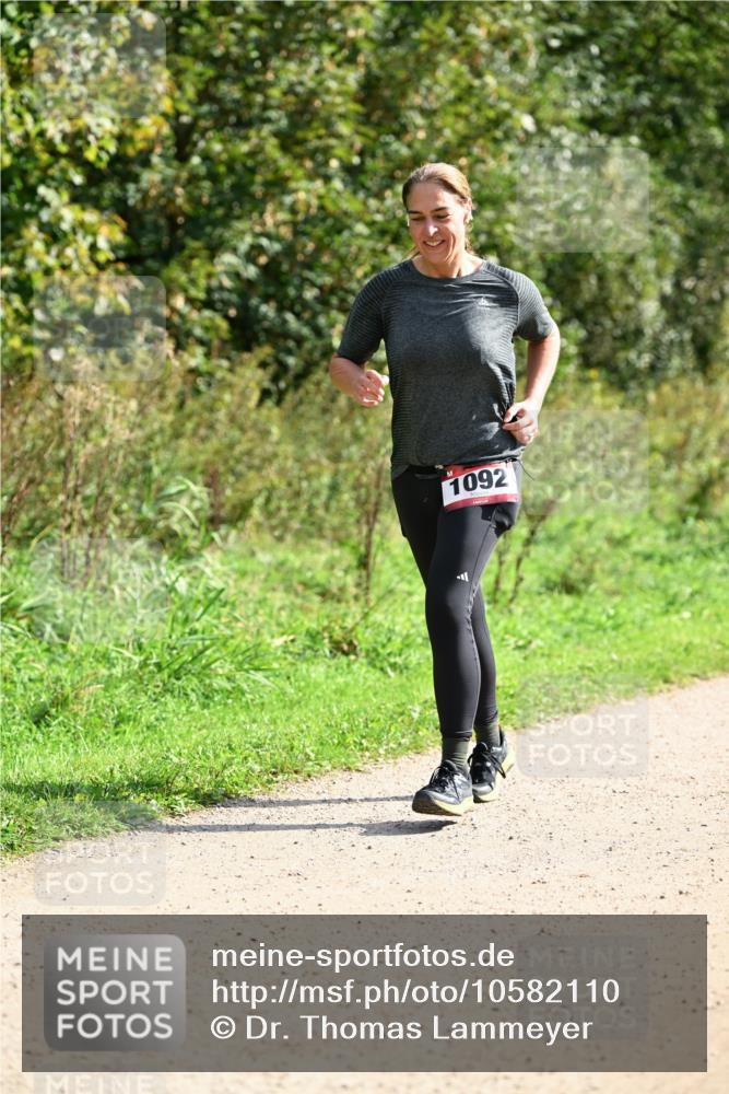 27.09.2026 - 35. Volkslauf durch das schöne Alstertal Dr. Thomas Lammeyer http://msf.ph/oto/10582110 27.09.2026 12:32:28 Laufen 1092 meine-sportfotos.de
