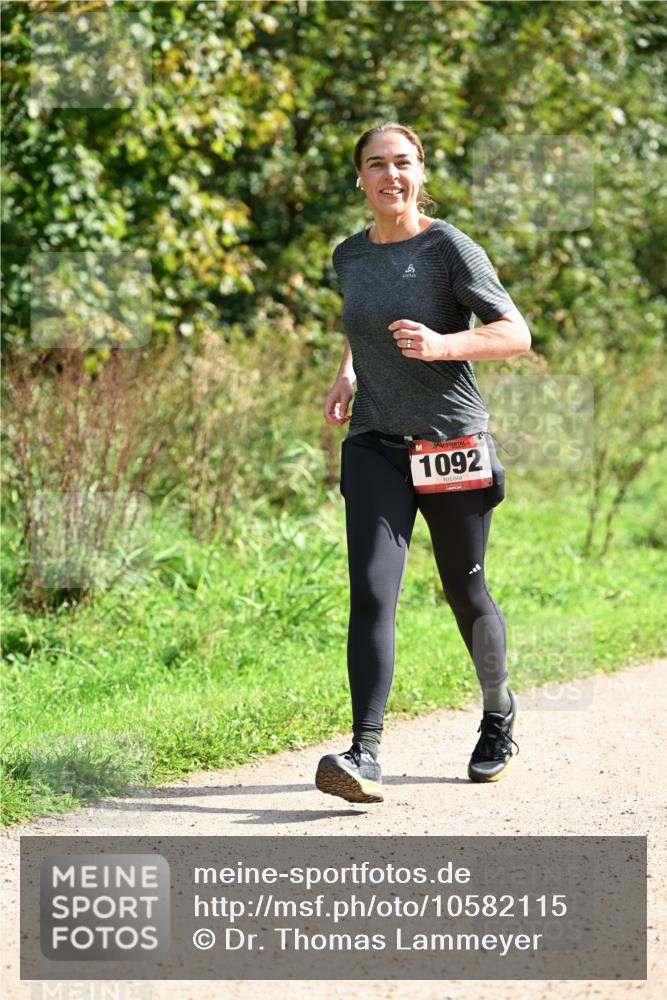 27.09.2026 - 35. Volkslauf durch das schöne Alstertal Dr. Thomas Lammeyer http://msf.ph/oto/10582115 27.09.2026 12:32:28 Laufen 1092 meine-sportfotos.de