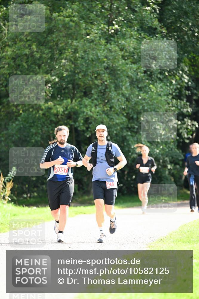 27.09.2026 - 35. Volkslauf durch das schöne Alstertal Dr. Thomas Lammeyer http://msf.ph/oto/10582125 27.09.2026 12:32:54 Laufen 2087, 210 meine-sportfotos.de