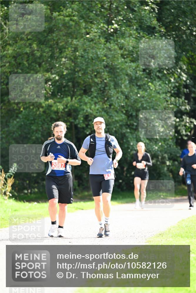 27.09.2026 - 35. Volkslauf durch das schöne Alstertal Dr. Thomas Lammeyer http://msf.ph/oto/10582126 27.09.2026 12:32:54 Laufen 2087 meine-sportfotos.de