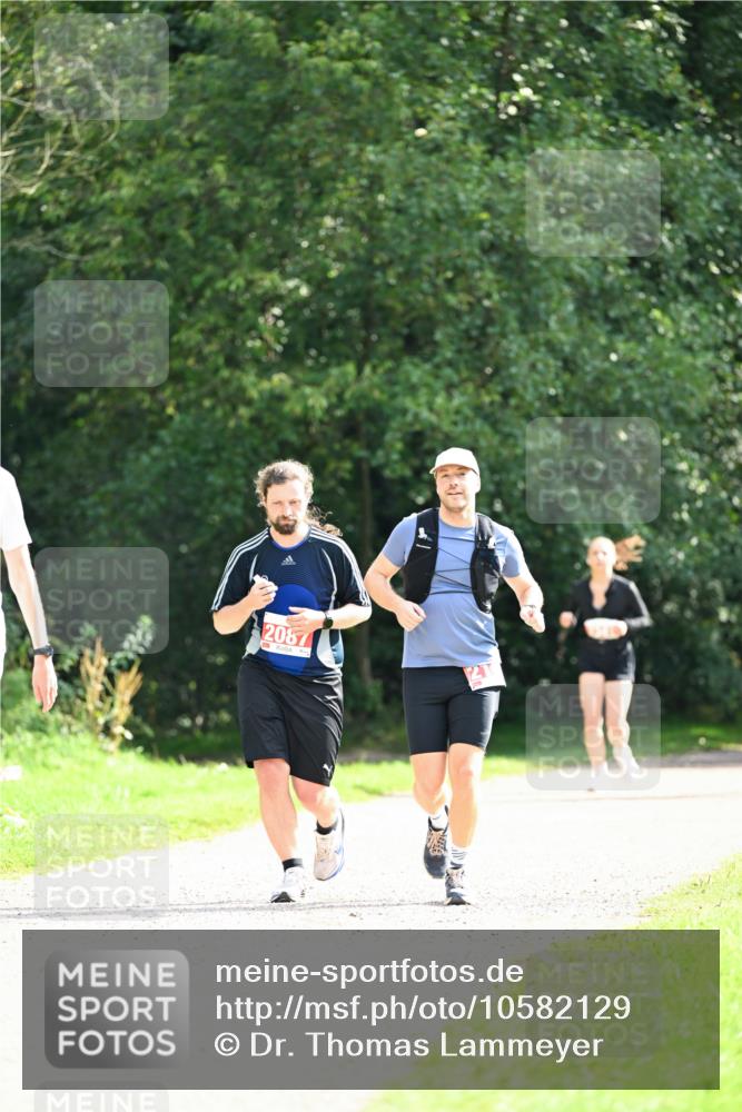 27.09.2026 - 35. Volkslauf durch das schöne Alstertal Dr. Thomas Lammeyer http://msf.ph/oto/10582129 27.09.2026 12:32:54 Laufen 2087, 21 meine-sportfotos.de