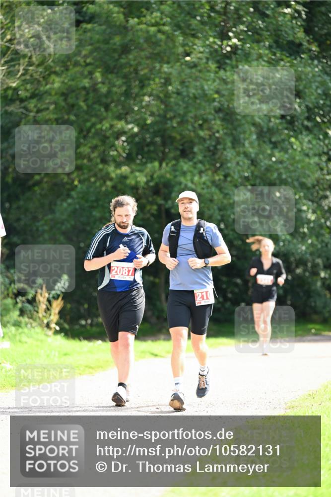 27.09.2026 - 35. Volkslauf durch das schöne Alstertal Dr. Thomas Lammeyer http://msf.ph/oto/10582131 27.09.2026 12:32:55 Laufen 2087, 210 meine-sportfotos.de