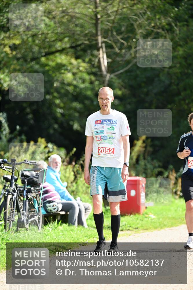 27.09.2026 - 35. Volkslauf durch das schöne Alstertal Dr. Thomas Lammeyer http://msf.ph/oto/10582137 27.09.2026 12:32:56 Laufen 2009, 2052 meine-sportfotos.de