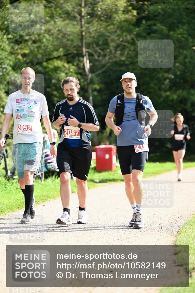 27.09.2026 - 35. Volkslauf durch das schöne Alstertal Dr. Thomas Lammeyer http://msf.ph/oto/10582149 27.09.2026 12:32:59 Laufen 2019, 2052, 2087, 210 meine-sportfotos.de