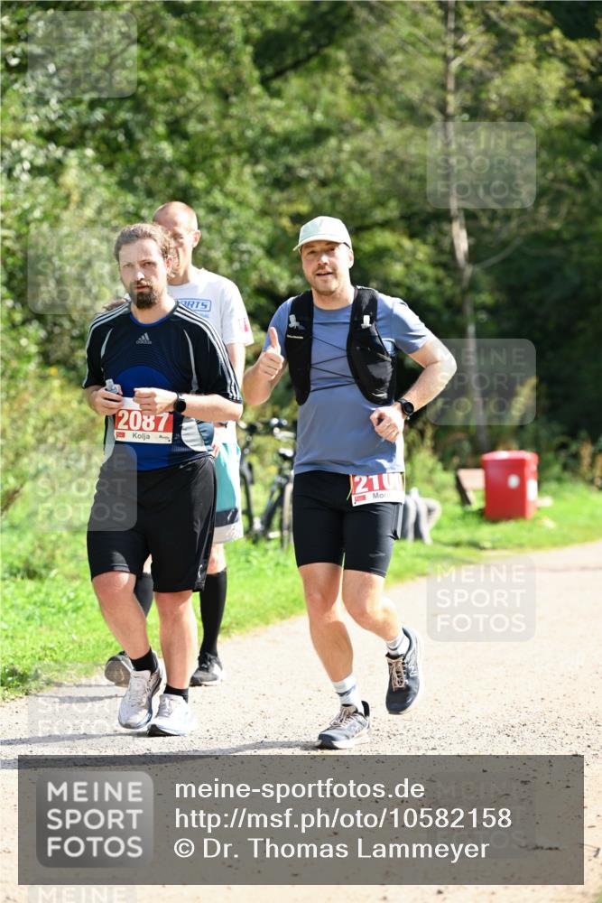 27.09.2026 - 35. Volkslauf durch das schöne Alstertal Dr. Thomas Lammeyer http://msf.ph/oto/10582158 27.09.2026 12:33:00 Laufen 2087, 2101 meine-sportfotos.de