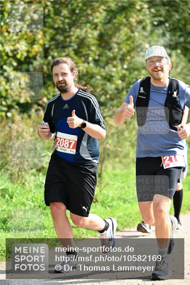 27.09.2026 - 35. Volkslauf durch das schöne Alstertal Dr. Thomas Lammeyer http://msf.ph/oto/10582169 27.09.2026 12:33:01 Laufen 2087, 210 meine-sportfotos.de