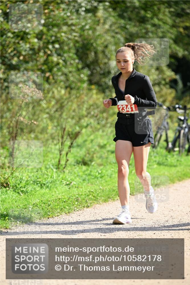 27.09.2026 - 35. Volkslauf durch das schöne Alstertal Dr. Thomas Lammeyer http://msf.ph/oto/10582178 27.09.2026 12:33:05 Laufen 2341 meine-sportfotos.de