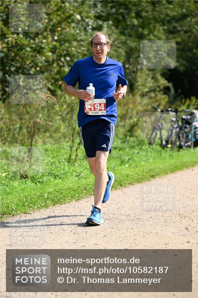 27.09.2026 - 35. Volkslauf durch das schöne Alstertal Dr. Thomas Lammeyer http://msf.ph/oto/10582187 27.09.2026 12:33:09 Laufen 194 meine-sportfotos.de