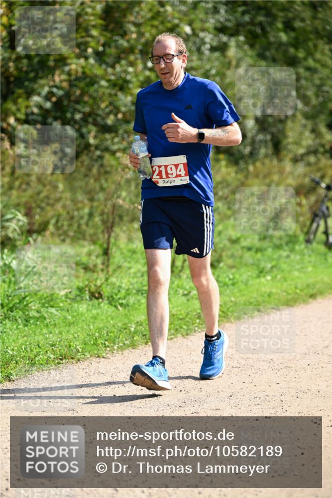 27.09.2026 - 35. Volkslauf durch das schöne Alstertal Dr. Thomas Lammeyer http://msf.ph/oto/10582189 27.09.2026 12:33:09 Laufen 2194 meine-sportfotos.de